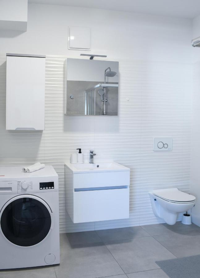 Point Zero Apartment ลูบลิยานา ภายนอก รูปภาพ