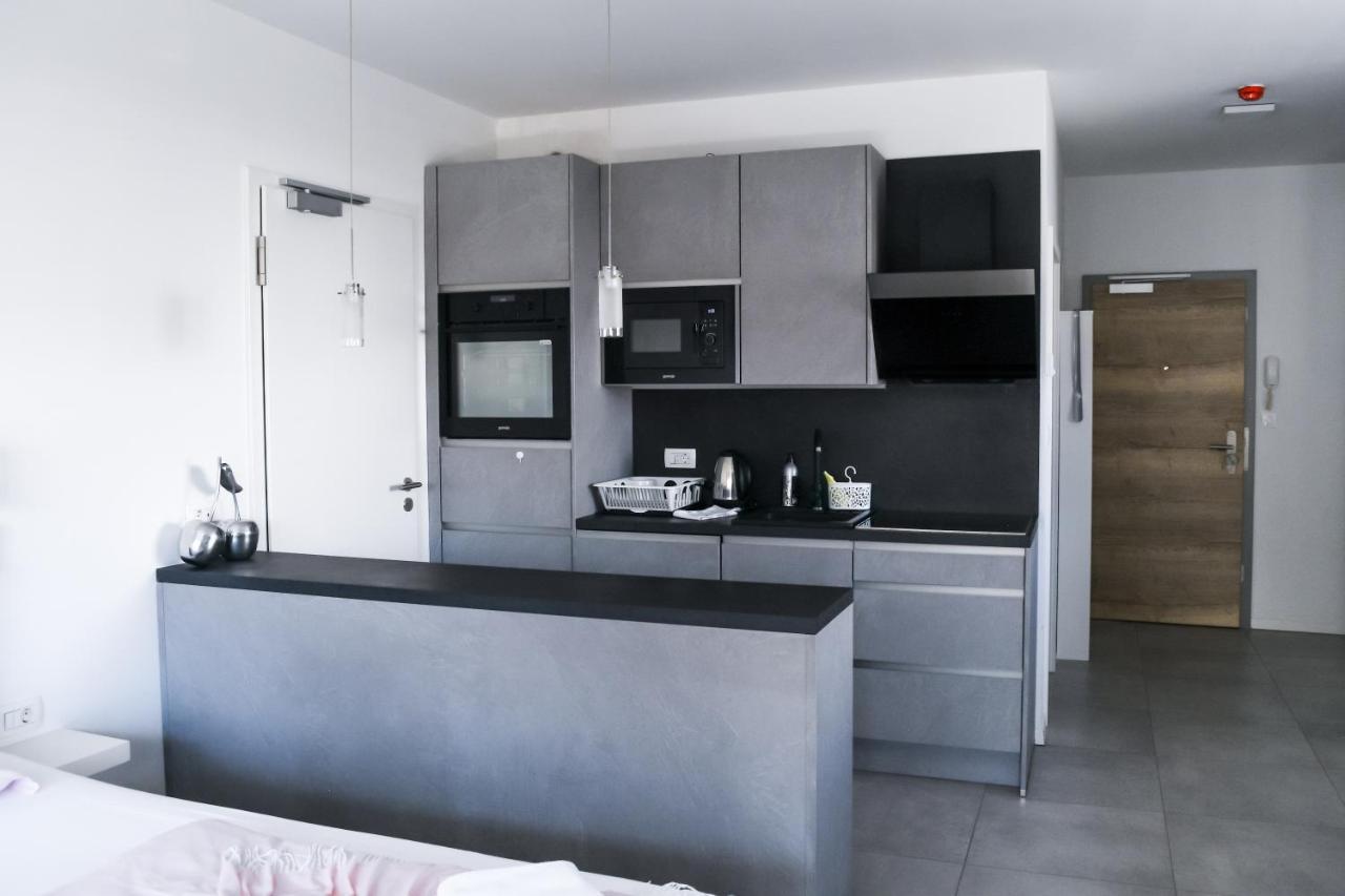 Point Zero Apartment ลูบลิยานา ภายนอก รูปภาพ