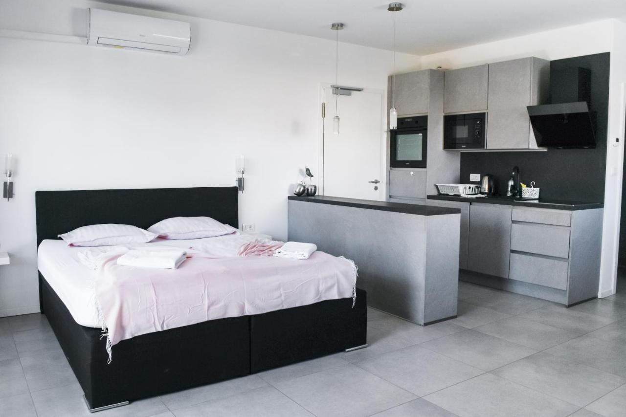 Point Zero Apartment ลูบลิยานา ภายนอก รูปภาพ